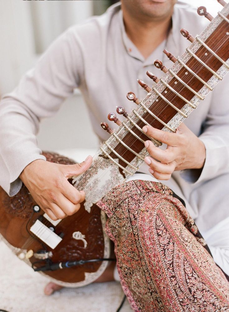 LIVE INSTRUMENTAL MUSIC